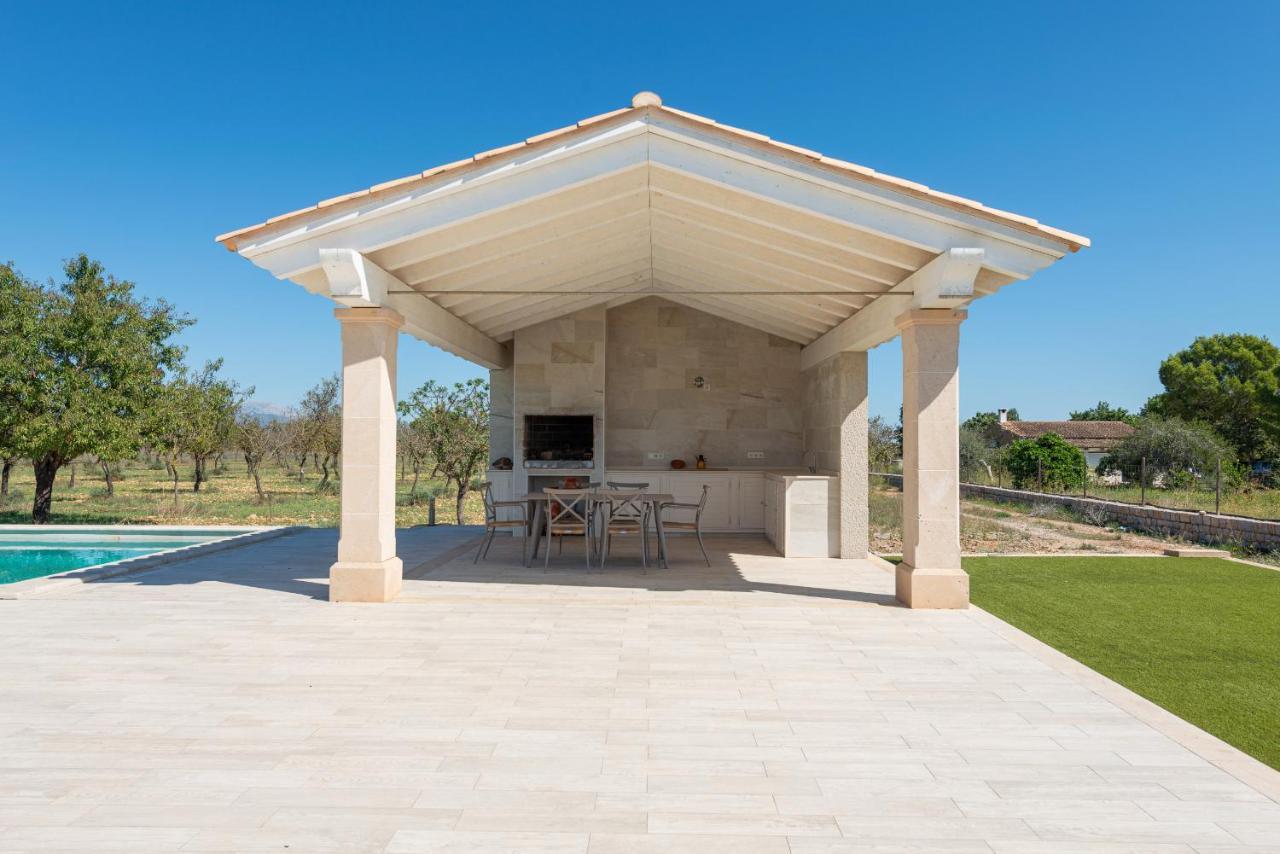 Mireia 2002 With Pool And Garden By Bebreeze Mallorca Villa Binissalem