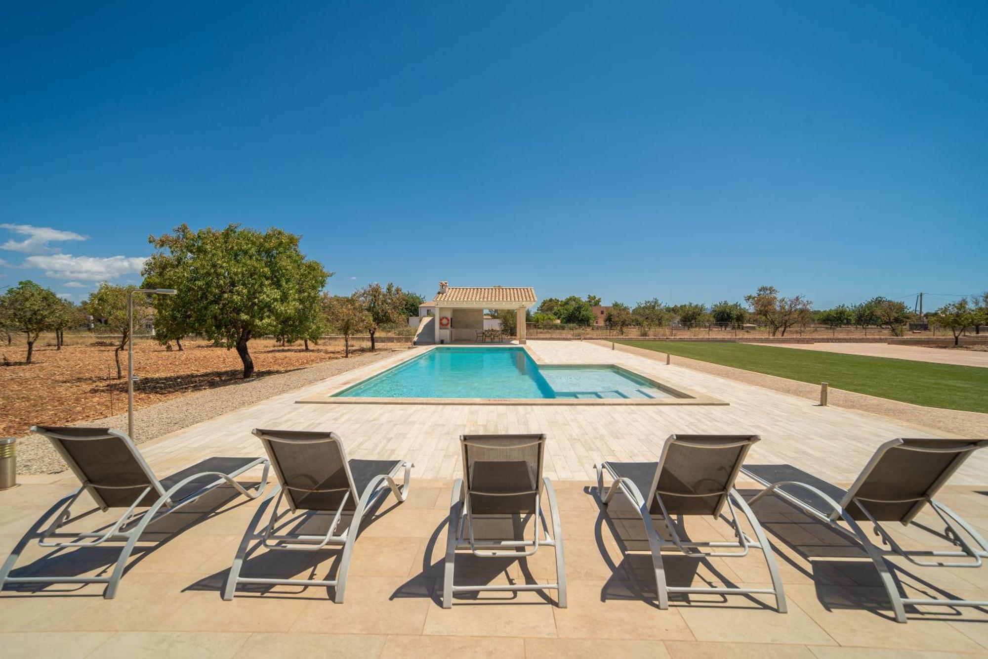 Mireia 2002 With Pool And Garden By Bebreeze Mallorca Villa Binissalem