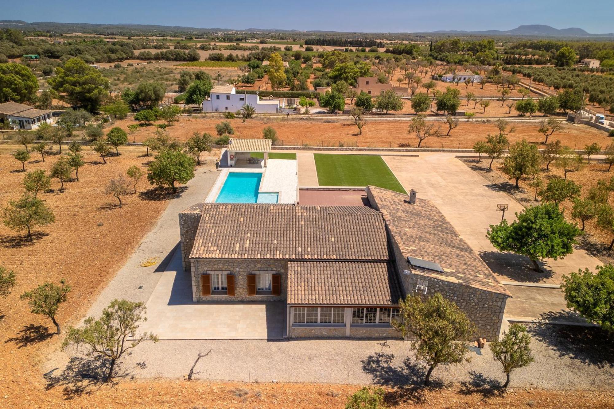 Mireia 2002 With Pool And Garden By Bebreeze Mallorca * Binissalem